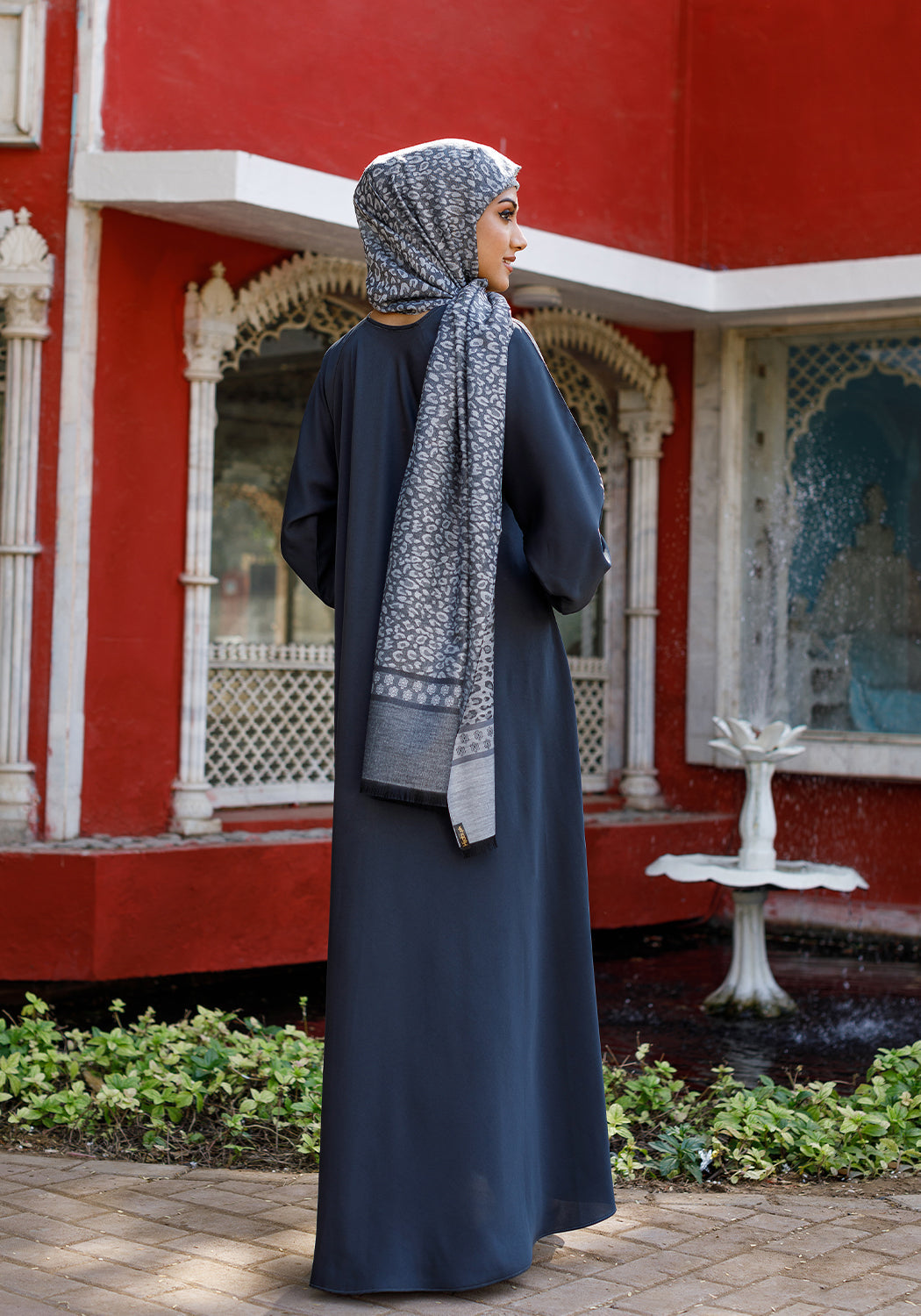 Zipper A-Line Abaya