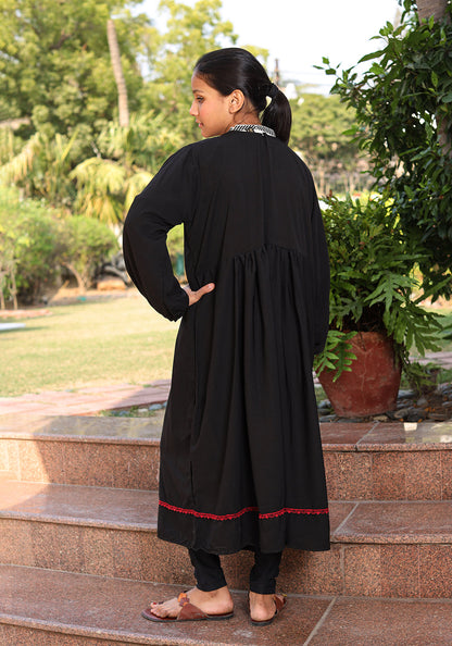 Kids Front Closed Black Red Less Abaya